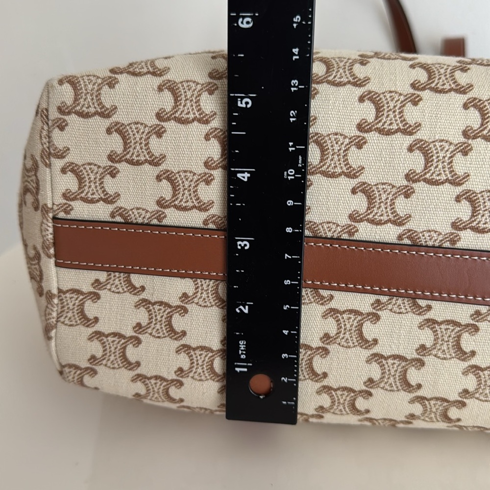 Celine *NEW* Triomphe Tan and Brown Women's Tote Bag with Pouch & Dust Cover - Picture 8 of 15